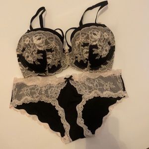 Strappy Dream Angels Demi bra 34DD and matching panty!